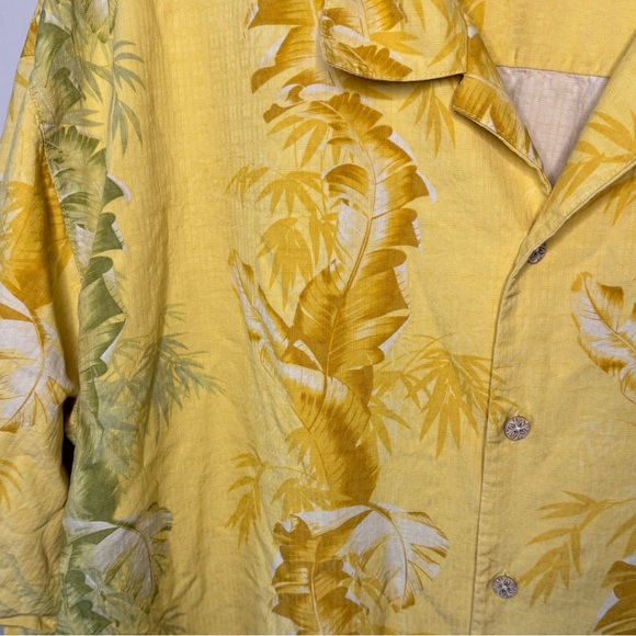 Tommy Bahama 100% Silk Button Down - Picture 2 of 6